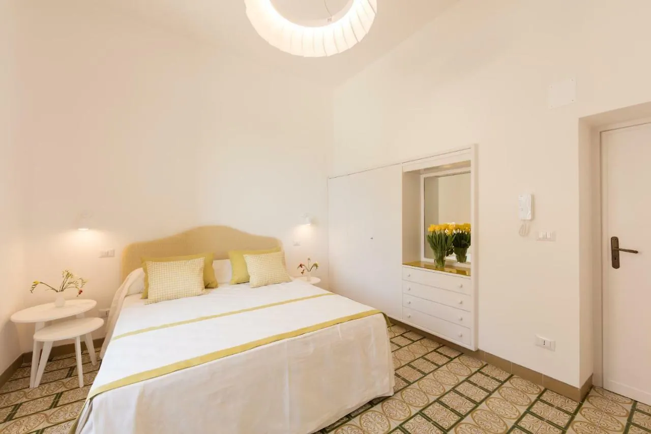 Dimore De Luca- Sea View Amalfi 0*,