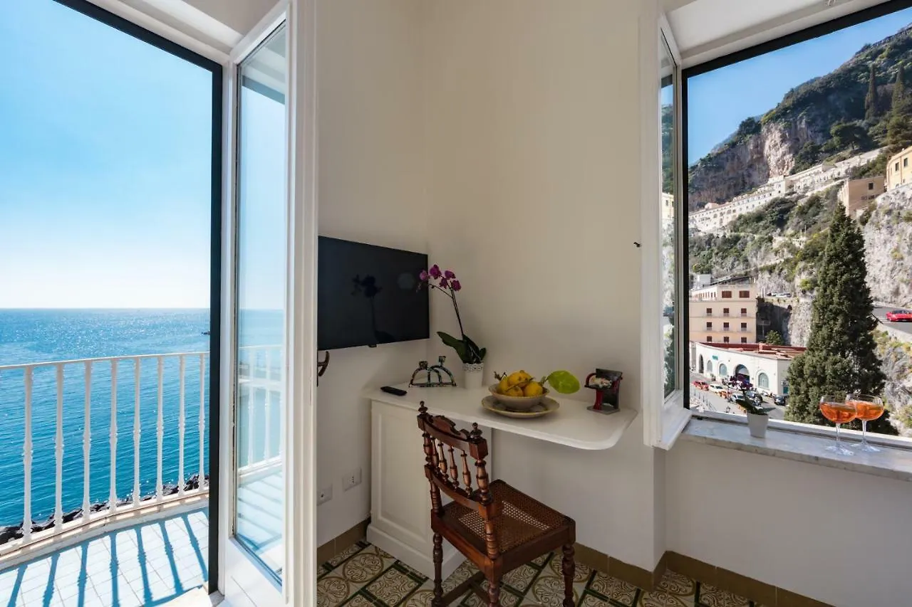 Dimore De Luca- Sea View Amalfi Italy